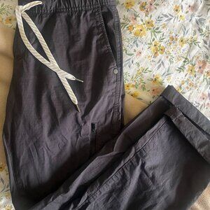 Vuori Pants Womens Size Medium Gray Charcoal Ripstop Cargo Pants Hiking Camping